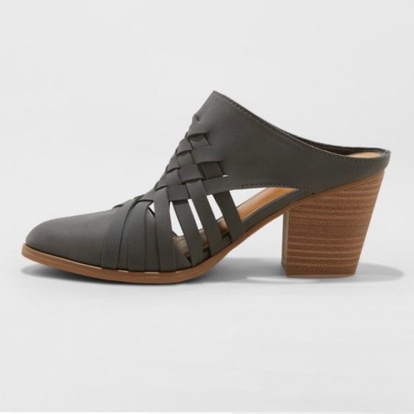 Universal Thread Huarache Gray Heeled Mules, NWT - Picture 2 of 3